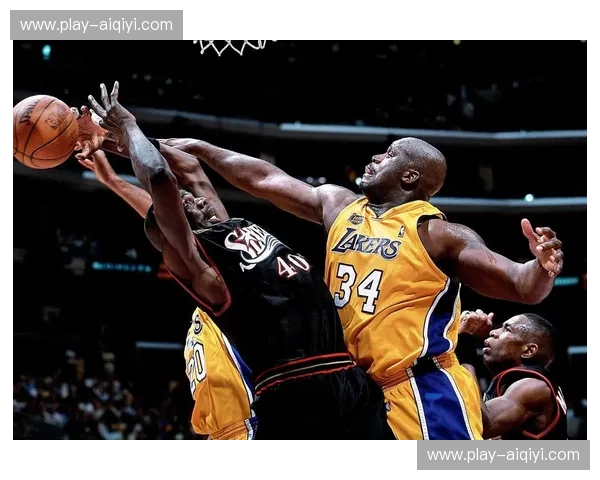 巨星的传承与较量：奥尼尔vs小奥尼尔，一场跨越时代的篮球对话